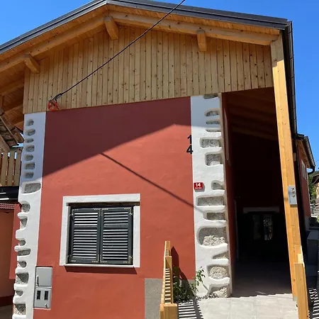 Hisa Blasc Wellness بيت للعطل